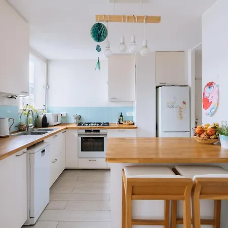 Beautiful Family-friendly 2bd Apart Belleville Appartement